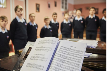  Petits chanteurs à la croix de bois